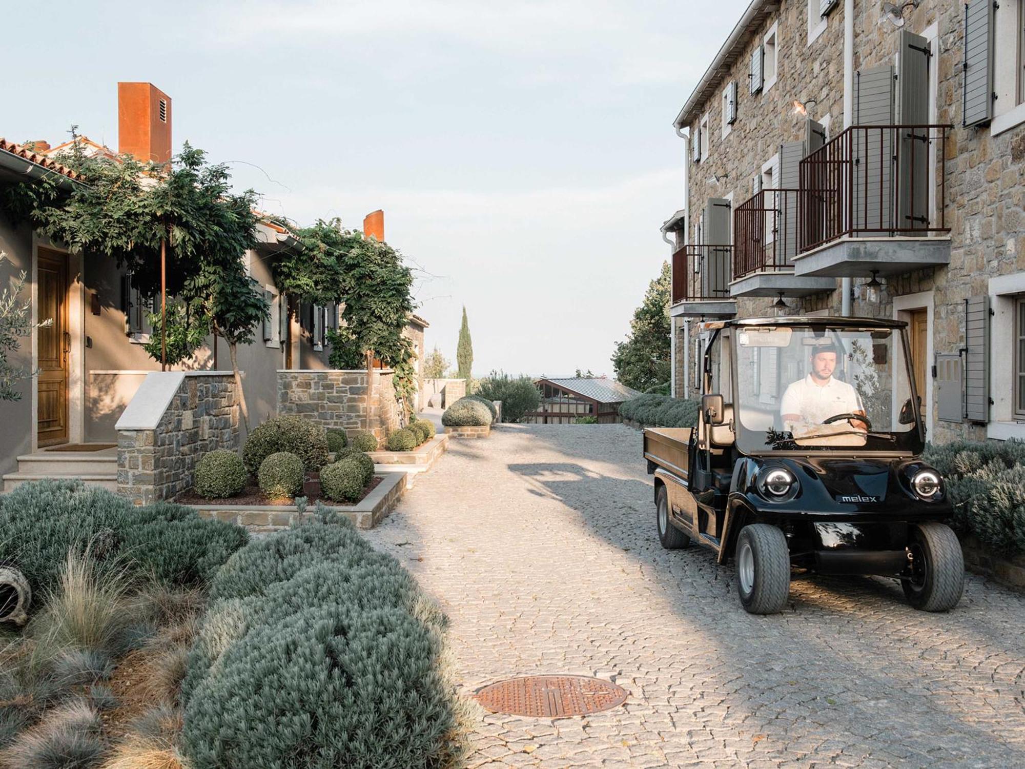 San Canzian Hotel & Residences - Small Luxury Hotels Of The World بوجي المظهر الخارجي الصورة