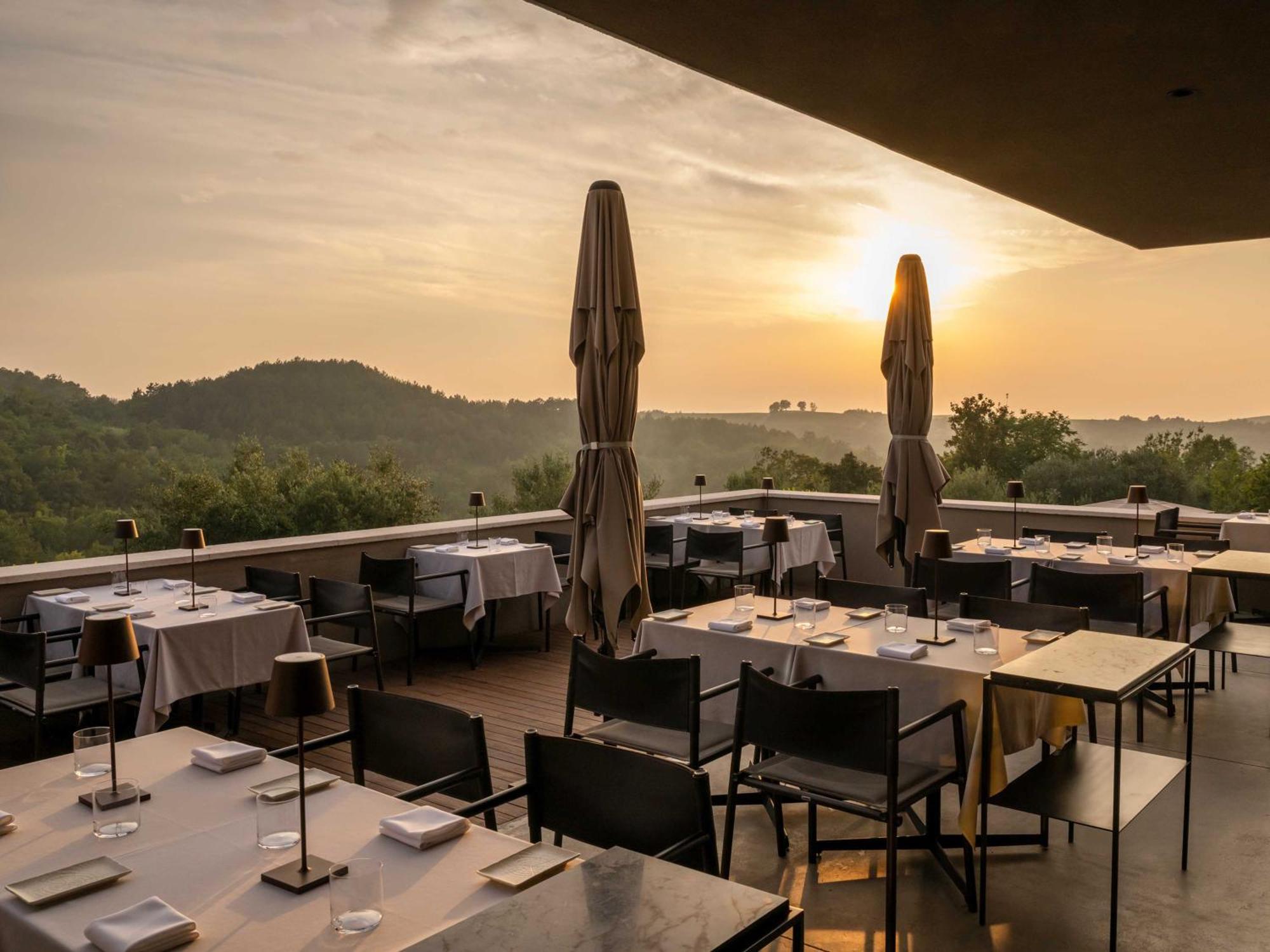 San Canzian Hotel & Residences - Small Luxury Hotels Of The World بوجي المظهر الخارجي الصورة