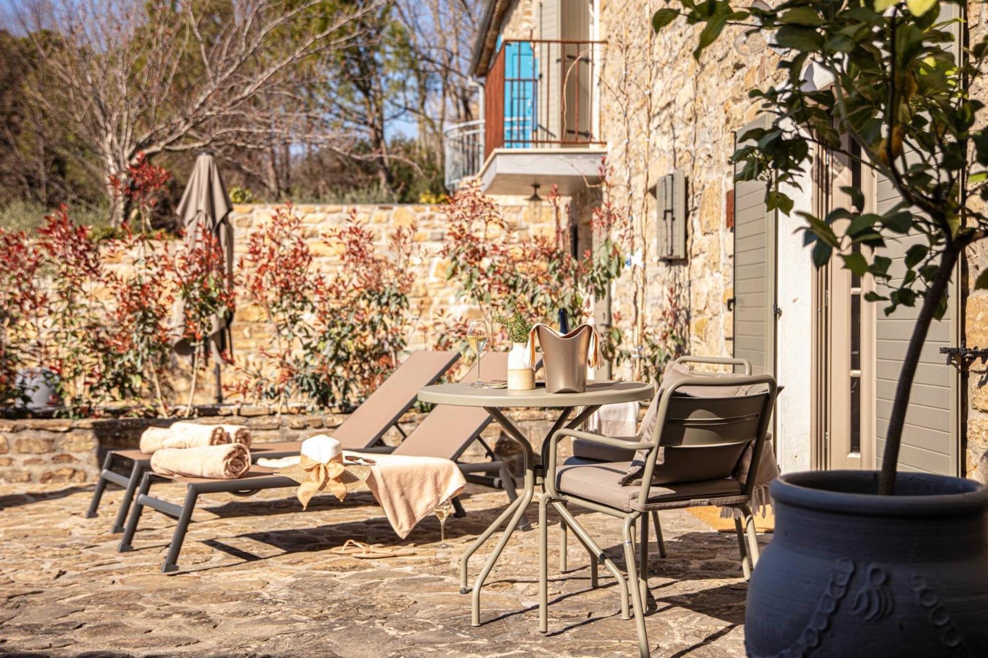 San Canzian Hotel & Residences - Small Luxury Hotels Of The World بوجي الغرفة الصورة